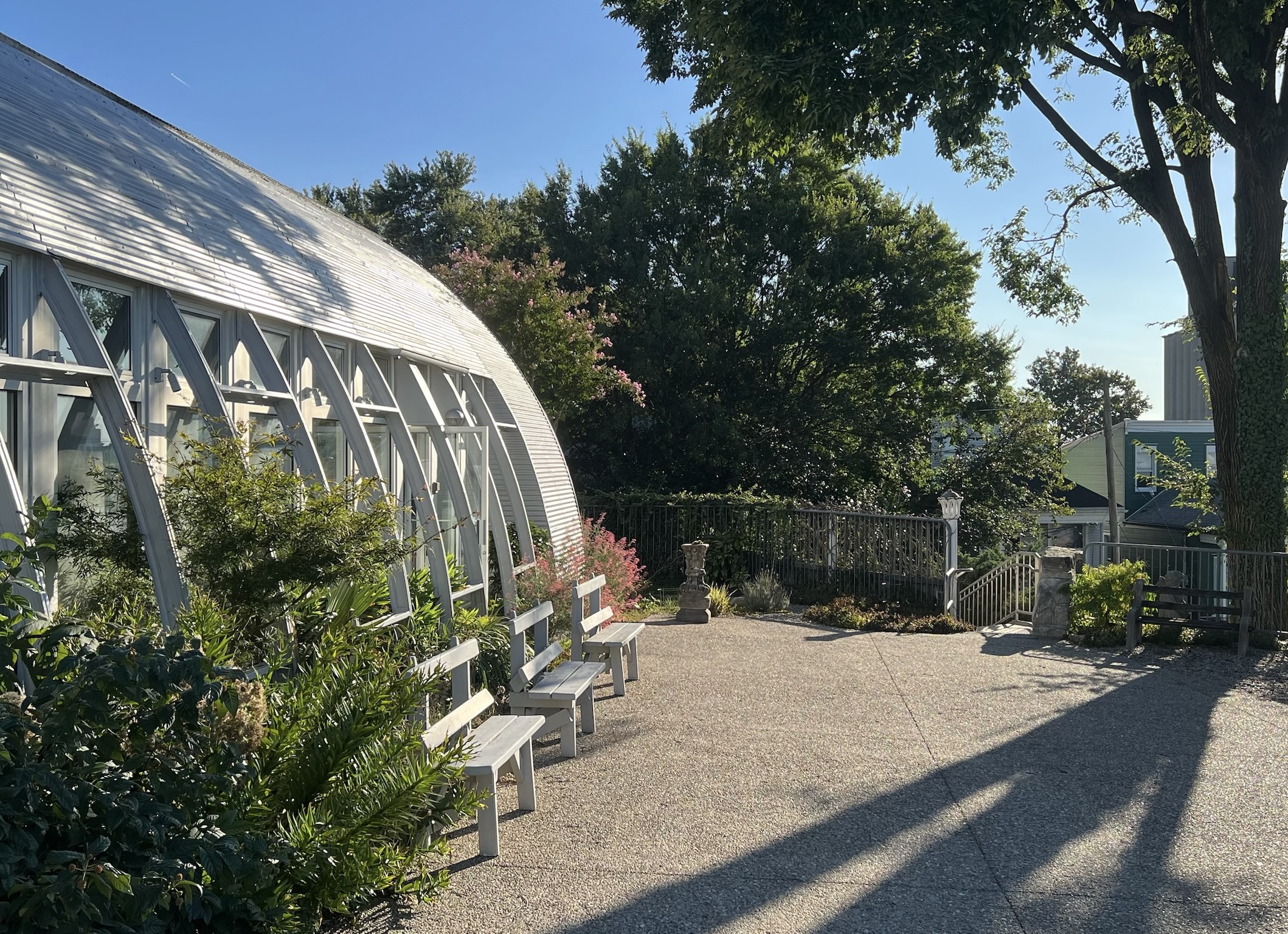 Sunday Afternoon at The Hut